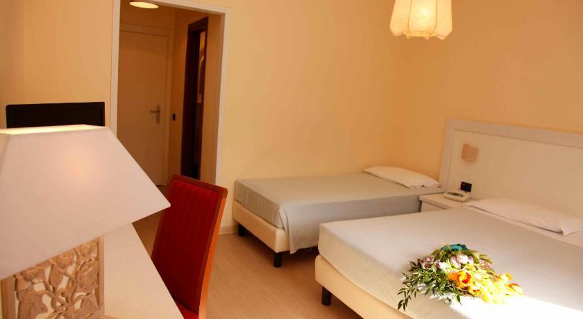 Hotel Del Golfo - Dependance Procchio  Room photo